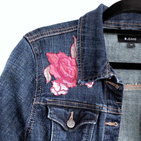 Dark Denim Front Floral Patch Jean Jacket size small - Picture 3 of 5